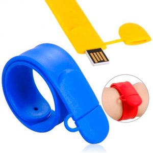 Pulseira bate-enrola com Pen Drive