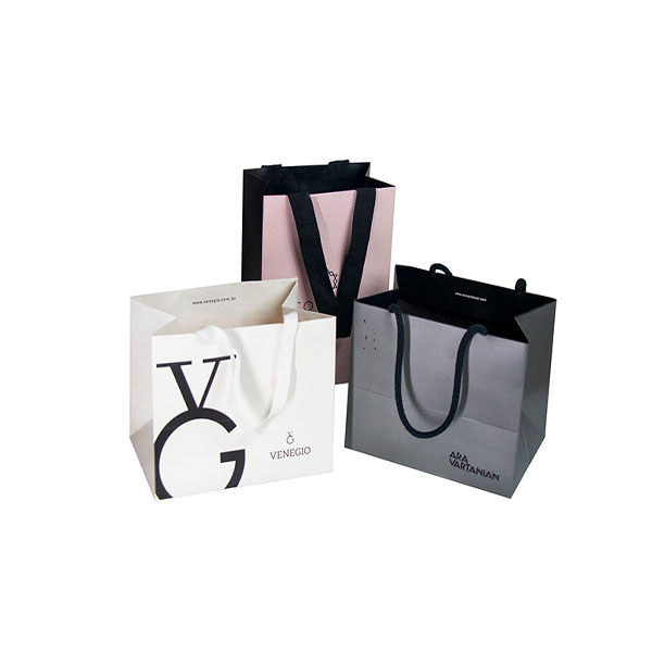 Sacola Em Papel Offset Personalizada